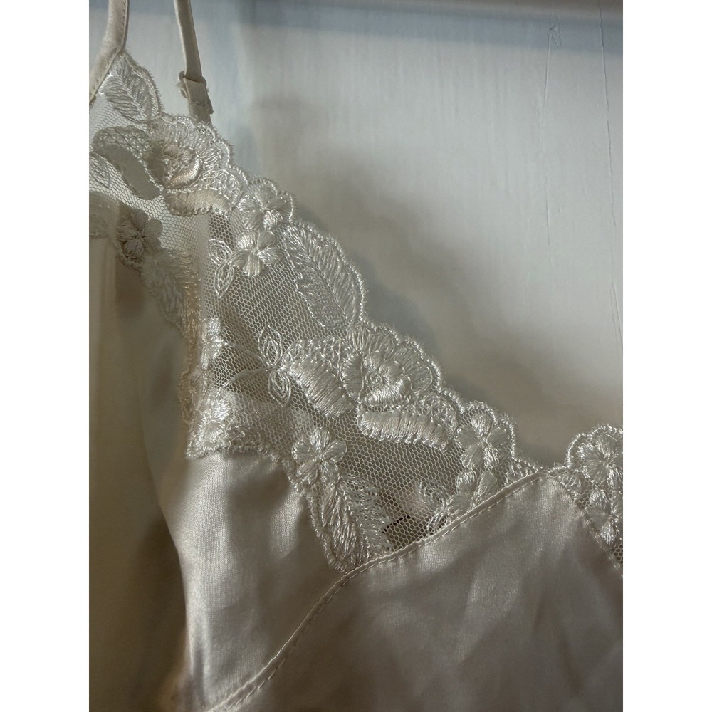 Victoria's Secret Vintage Y2K Ivory Satin Slip Dress Lace Trim Open Back Small - Picture 3 of 8